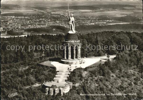 Hermannsdenkmal Fliegeraufnahme im Teutoburger Wald