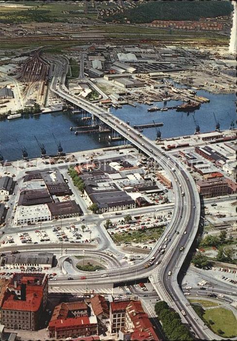 Goeteborg Fliegeraufnahme mit Hochstrasse und Brü