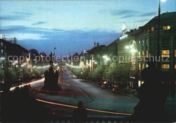 Praha Prahy Prague Wenzelsplatz am Abend