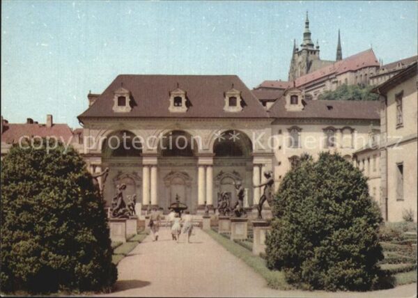 Praha Prahy Prague Burg vom Waldsteingarten aus