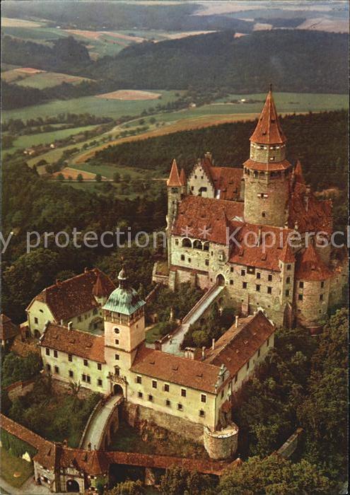 Bouzov Praha Fliegeraufnahme Hrad Burg