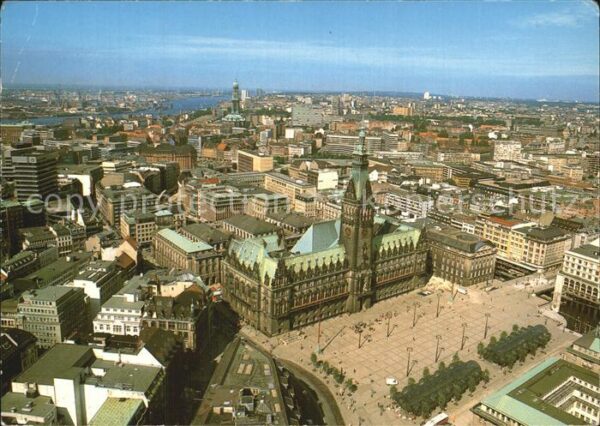 Hamburg Fliegeraufnahme mit Rathaus