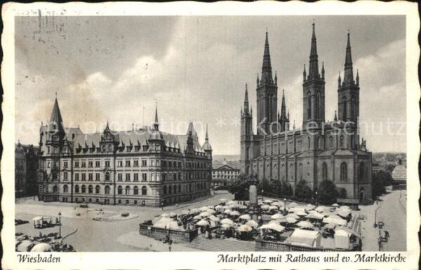 Wiesbaden Marktplatz mit Rathaus und ev Marktkirc