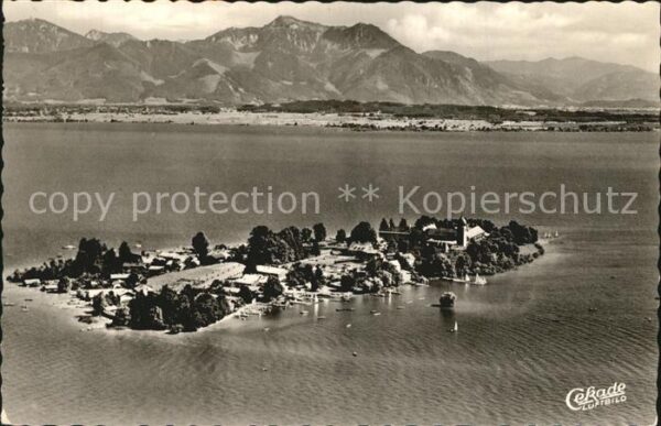 Fraueninsel Chiemsee Fliegeraufnahme mit Hochfelln und Hochg