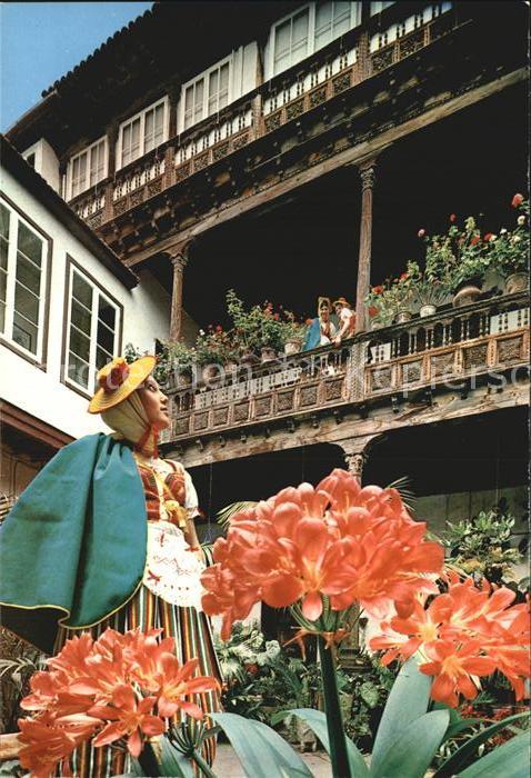 La Orotava Vestidos tipicos en la Casa de los Balc