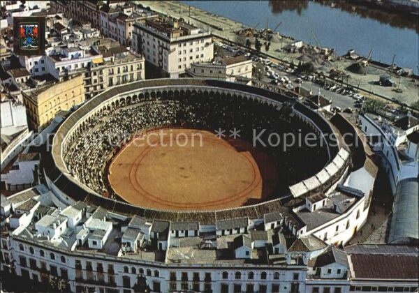 Sevilla Andalucia Plaza de Toros y Rio Guadalquivir Vista