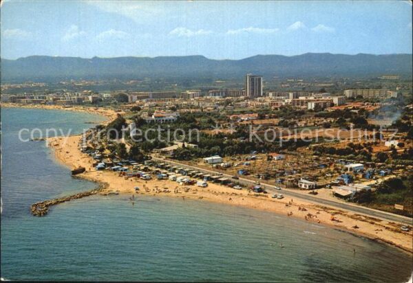 Cambrils Detalle de la Costa al fondo Urbanizaci