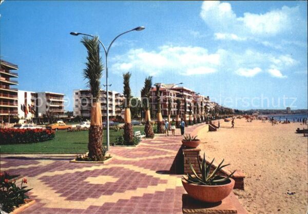 Salou Playa de Poniente Weststrand Palmen Hot