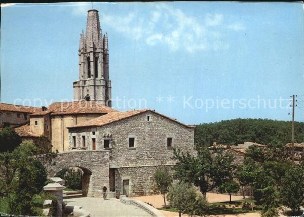 Gerona Paseo Arqueologico e Iglesia de San Fel