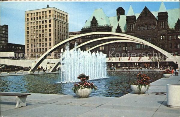 Toronto Canada Popular Reflecting Pool and Fountain Na