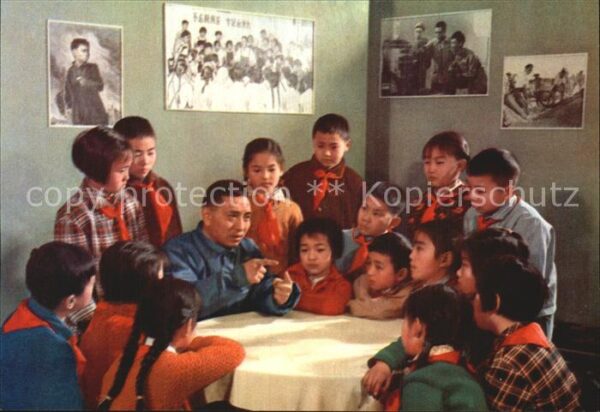 China Veteran worker giving talk class educat