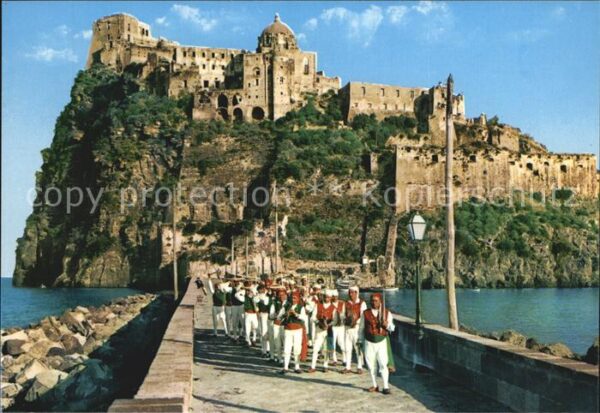 Ischia Castello Aragnonese e la Indrezzata