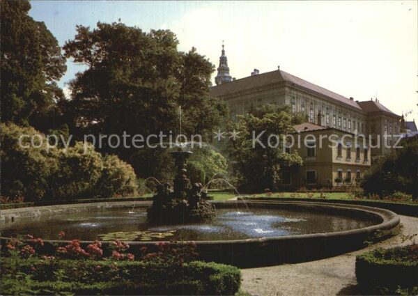 Kremsier Kromeriz Czechia Schloss mit Brunnen