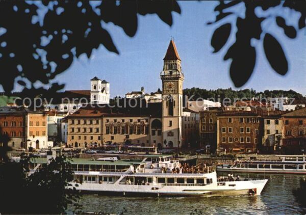 Passau Rathaus Schiff