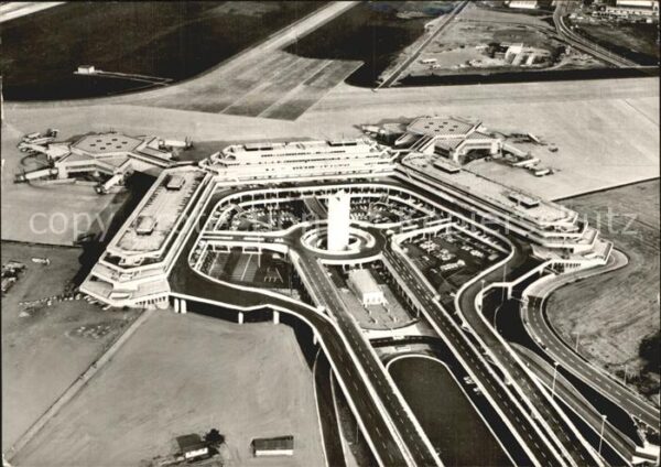 Koeln Rhein Fliegeraufnahme Flughafen