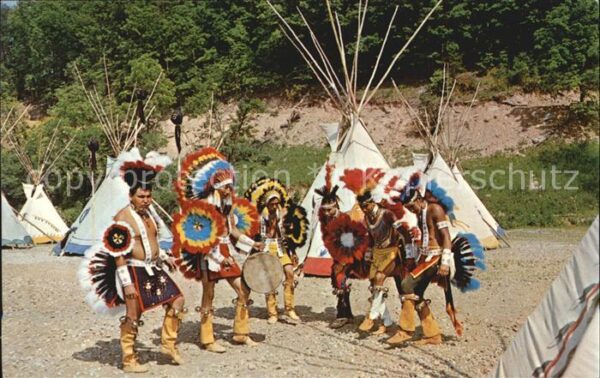 Indianer Native American Colorful Indian Dancers
