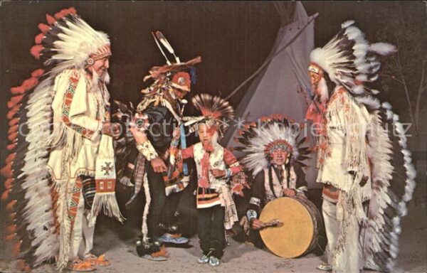 Indianer Native American Indian War Dancers Tribal Regalia