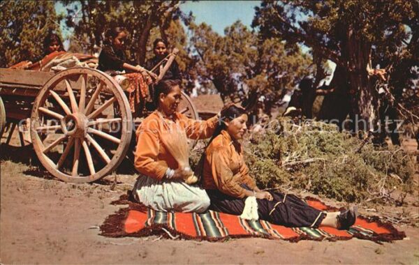 Indianer Native American Navajo Indian Life Brushing Hair