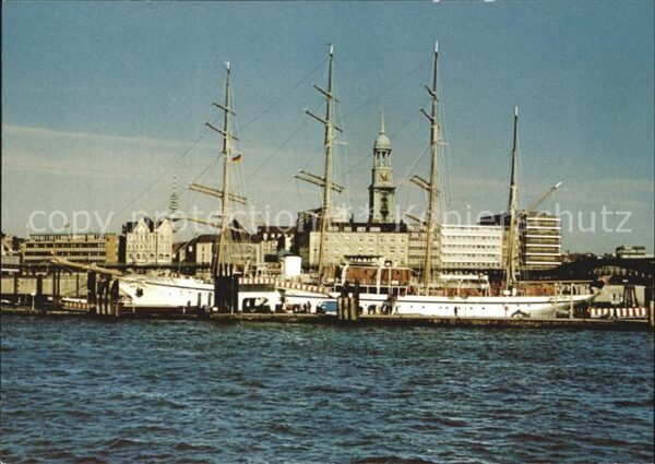 Segelschiffe Sea Cloud Hamburg Landungsbrücken