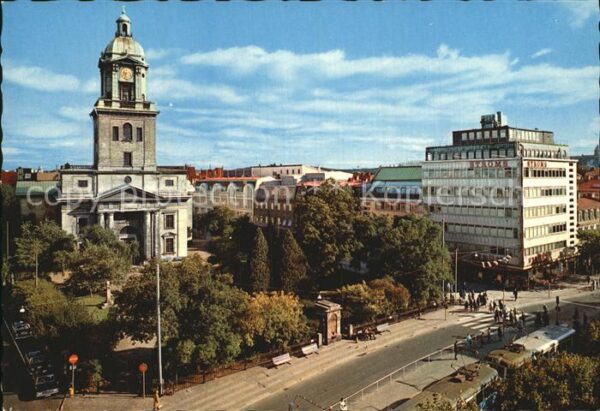 Goeteborg Vastra Hamngatan och Domkyrkan