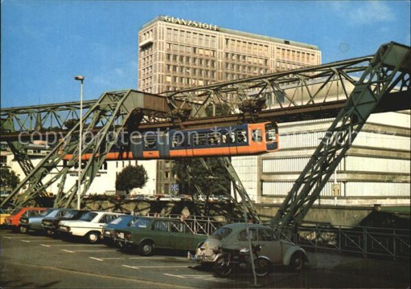 Wuppertal Schwebebahn und Glanzstoffhochhaus