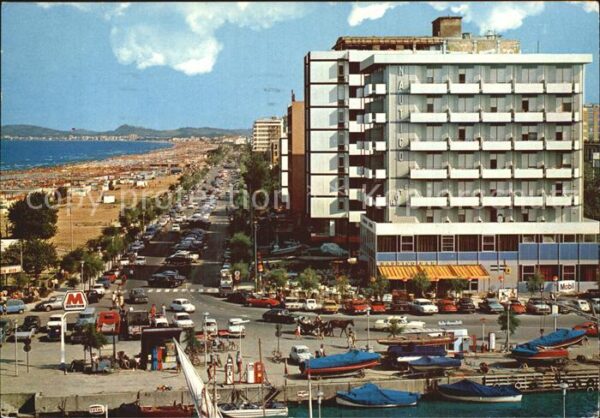 Riccione Promenade Strand
