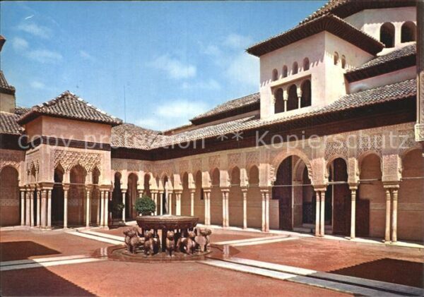 Granada Andalucia Almambra Patio de los Leones