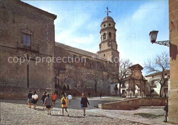 Baeza Plaza Santa Maria