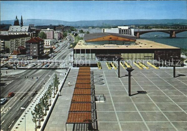 Mainz Rhein Rathausplatz Rheingoldhalle Theodor-Heu