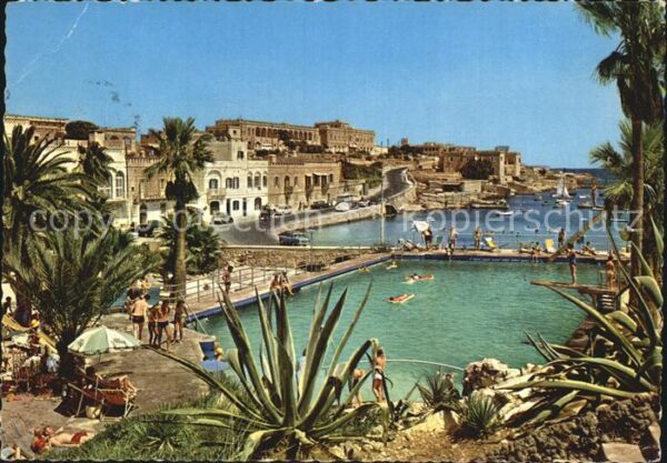 Malta St Georges Bay