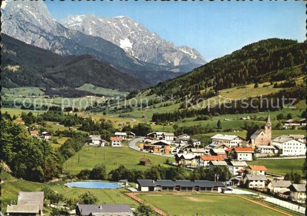 Leogang Ortsansicht Schwimmbad