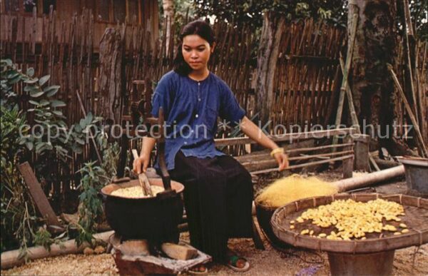 Typen Thailand Thai Young Girl AT Pha Jao pre