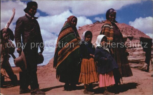 Indianer Native American Navajo Family Navajo Hogan