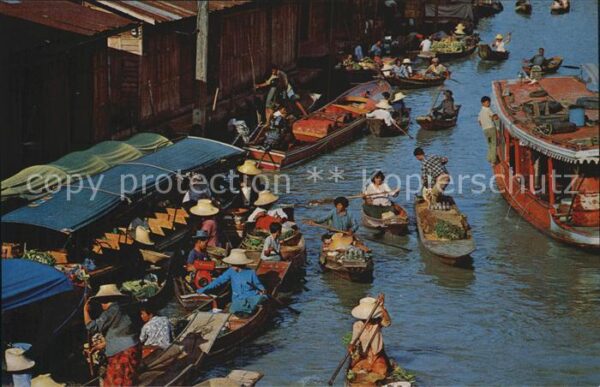 Boote Floating Market Wat-Sai Thailand