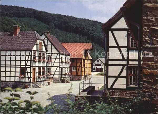 Westfalen Region Lippe Dorfplatz mit Krämerladen Bäckere