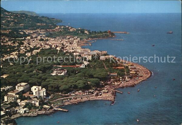 Ischia Fliegeraufnahme Porto