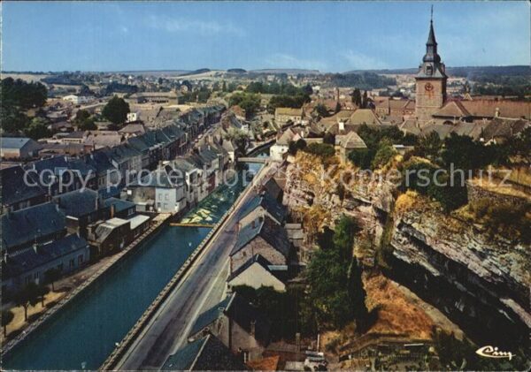 Couvin Ville et la falaise