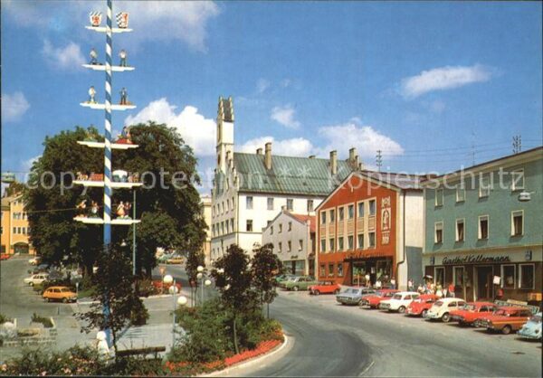 Grafenau Niederbayern Stadtplatz mit Rathaus