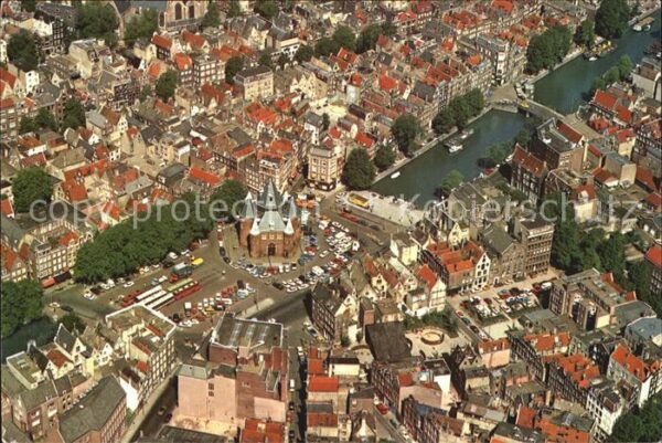 Amsterdam Niederlande Fliegeraufnahme Altstadt Waag