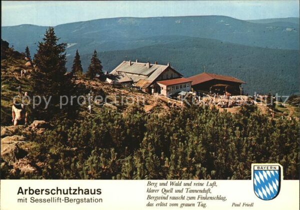 Arberschutzhaus mit Sessellift Bergstation