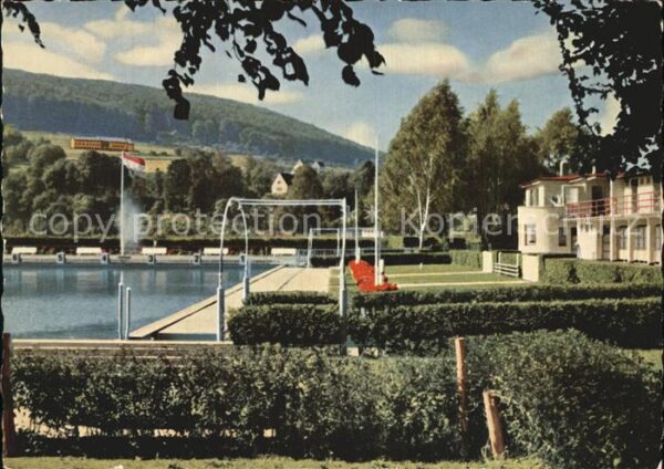 Hoexter Weser Freibad mit Jugendherberge