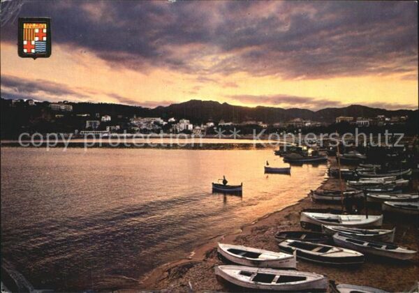 San Feliu de Guixols Strand mit Booten