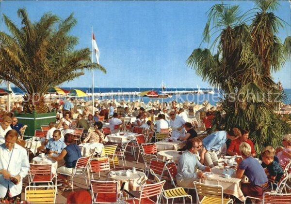 Groemitz Ostseebad Terrasse mit Seebrücke