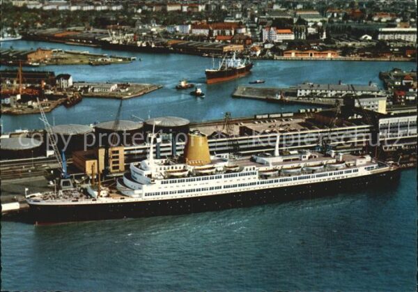 Dampfer Oceanliner TS Bremen Columbusbahnhof Bremerhaven