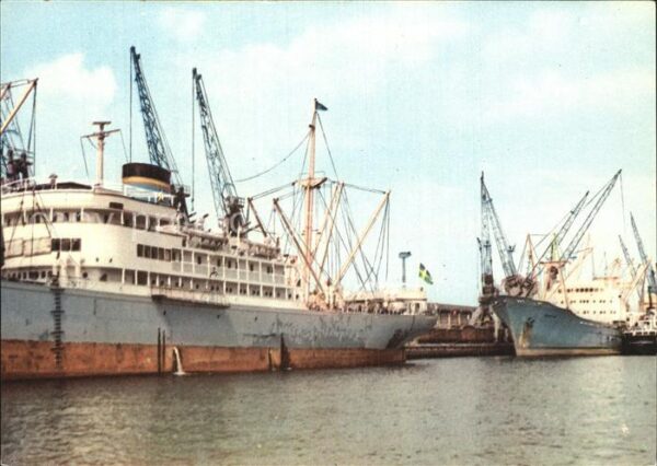 Schiffe Ships Navires Gdynia Statki przy Nabrzezu Rumunskim