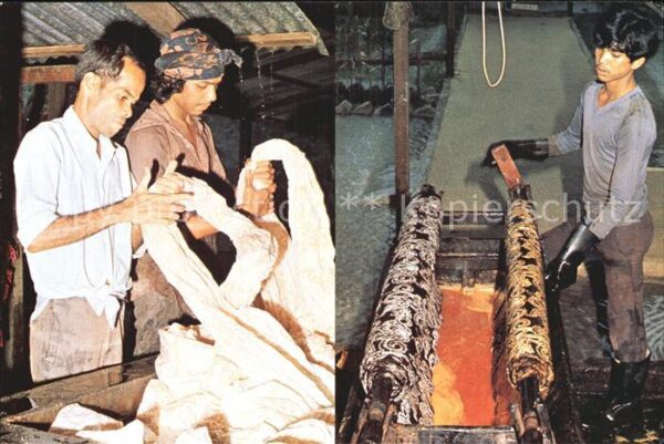 Berufe Batik being Cracked Waxing