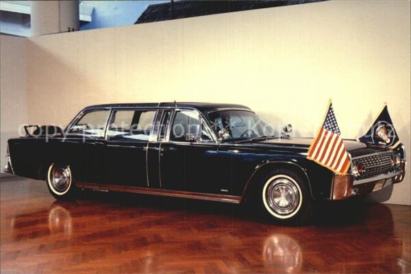Autos 1961 Lincoln X-100
