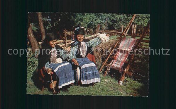 Indianer Native American Mujeres mapuches hilando Junto al Telar