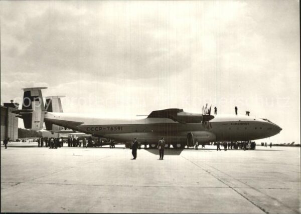 Flugzeuge Zivil Grossraumtransporter An-22 Antäus Russl