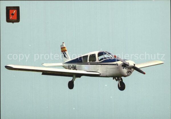 Flugzeuge Zivil Piper Cherokee 140 EC-BML